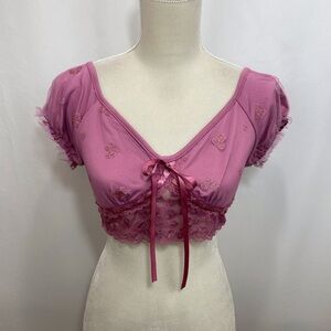 NWOT Romwe Pink Cropped Top